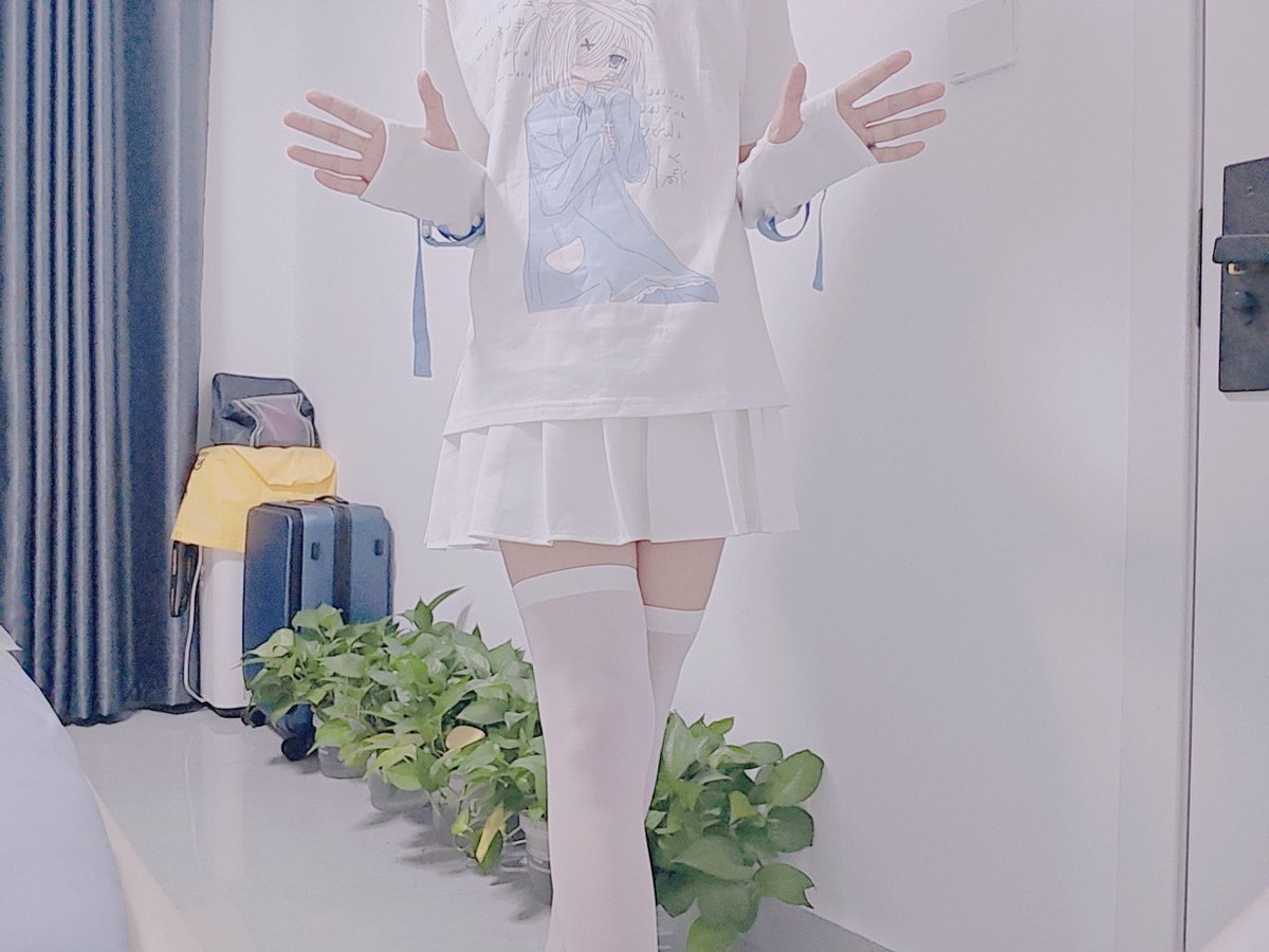 Aruaxing's tweet photo. 晚上好～小药娘抱抱你哦♡ https://t.co/G54Gle9QSz
