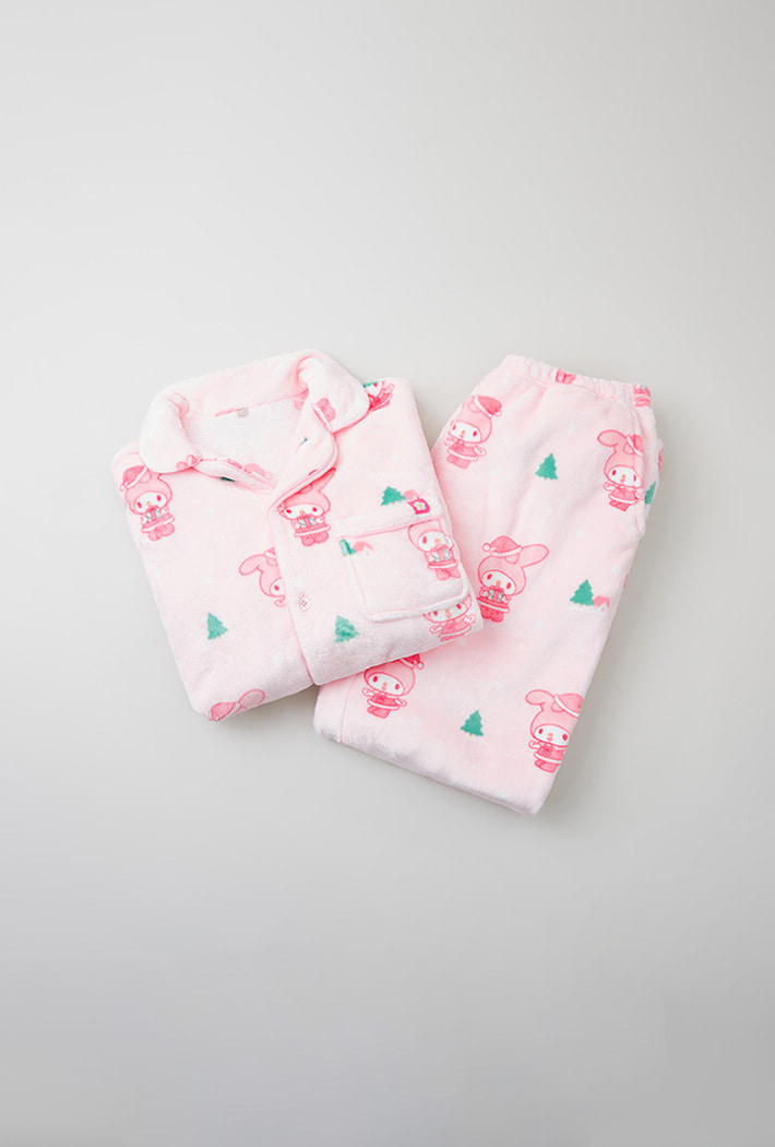 spao week sale60% ชุดนอนขนนุ่มลาย cinnamonroll/ kuromi/ mymelody ลดราคาเยอะม้าก!

790.-(ship)/990.-(air) free shipping