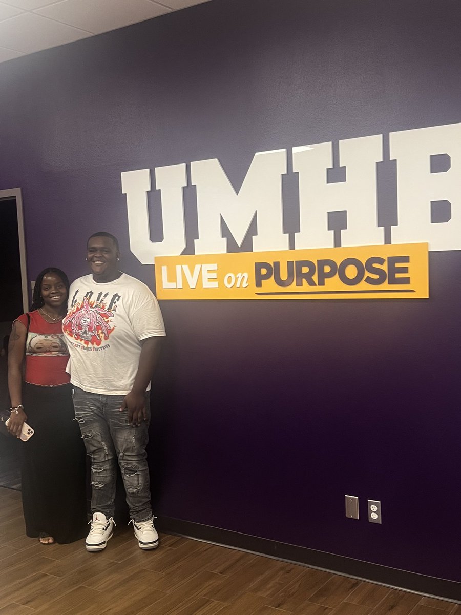 _bigchip64's tweet photo. COMMITTED!!!!🟣🟡 I’m extremely grateful and excited for the opportunity to continue my career at UMHB. Go Crusader!!! #gocru #Committed https://t.co/gElyn1Tidw