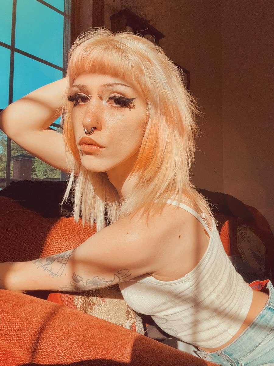 my bday is next weekend and there’s always time to put your money where your mouth is 🕯️ throne.com/angelofgrief