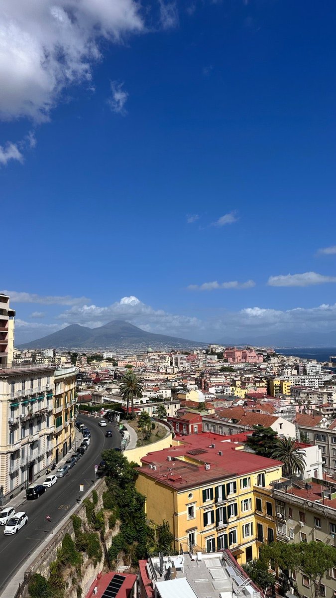 Vista di #napoli (@ Grand Hotel Parker's in Napoli) swarmapp.com/user/8458658/c…