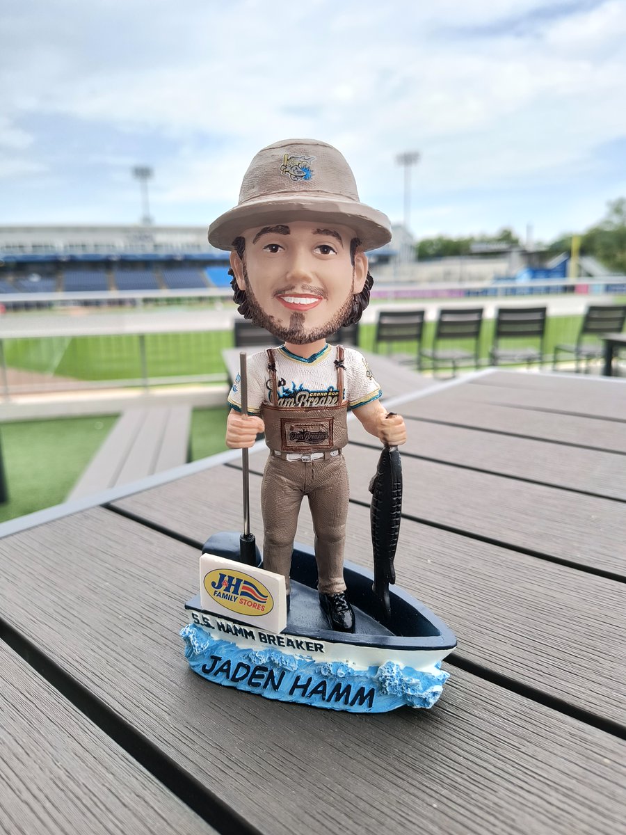 wmwhitecaps's tweet photo. Happy Jaden Hamm Bobblehead night to all!  

And the first 1,000 fans through the gates will take home the S.S. Hamm Breaker courtesy of @JHFamilyStores!

Gates open at 5:15, so get here early!

🎟 ➡ https://t.co/hv798TdJiQ https://t.co/jGlKFyGyOQ