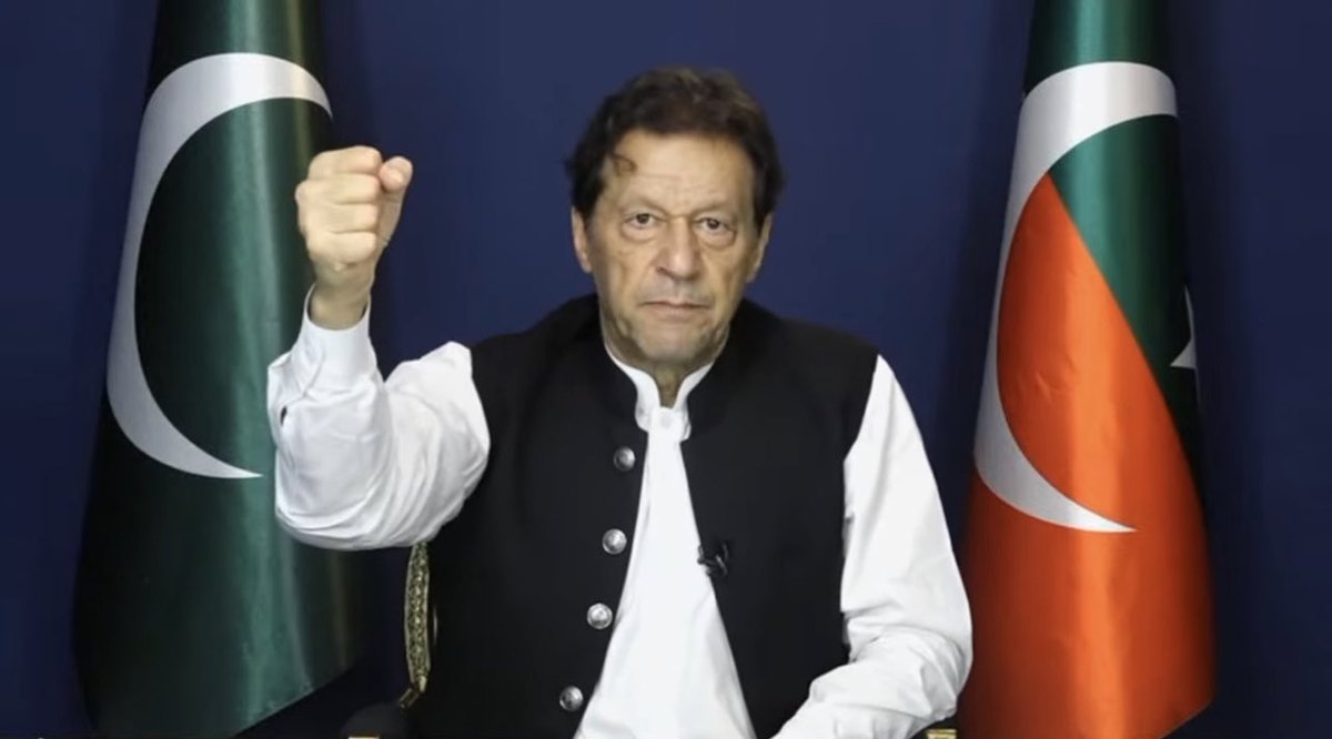 عمران خان:
دو سال سے میں صرف پاکستانی قوم کی خاطر  جیل میں قید ہوں تا کہ آپ کو کوئی غلام نہ بنا سکے۔ اب وقت آ چکا ہے کہ آپ خود اپنی آزادی کے لیے کھڑے ہوں اور اس جابر نظام کو شکست دیں

پانچ اگست کو میری نا حق قید کو پورے 2 برس مکمل ہو جائیں گے۔ اسی روز ہماری احتجاجی تحریک کا نقطہ