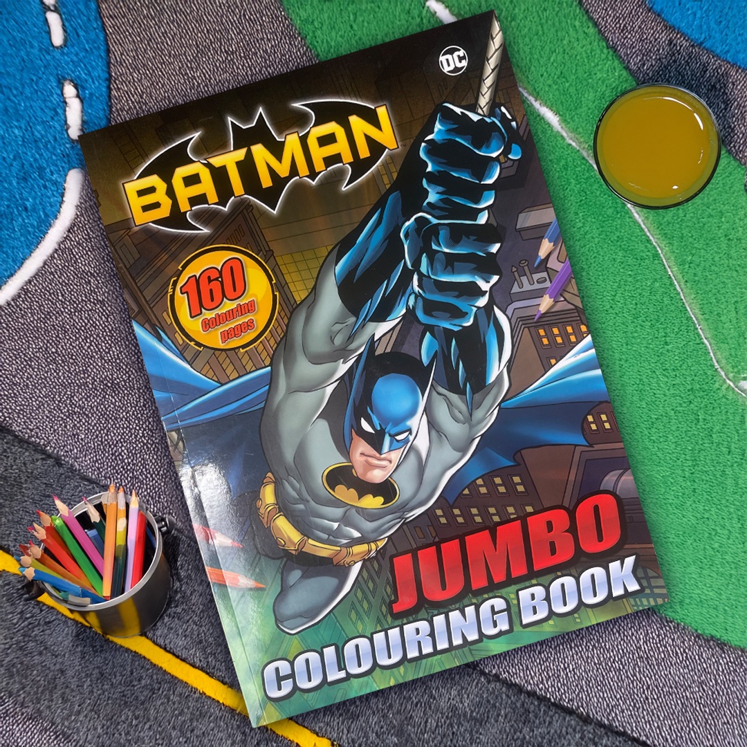🦇 Calling all little heroes! 

Grab your crayons and dive into action with our Batman Colouring Pages! 💥 From Gotham City to your kitchen table, it’s time to bring the Caped Crusader to life in your own colours! 🖍️🖤💛

 #Batman #AlligatorBooks #ColouringFun #MiniSuperheroes