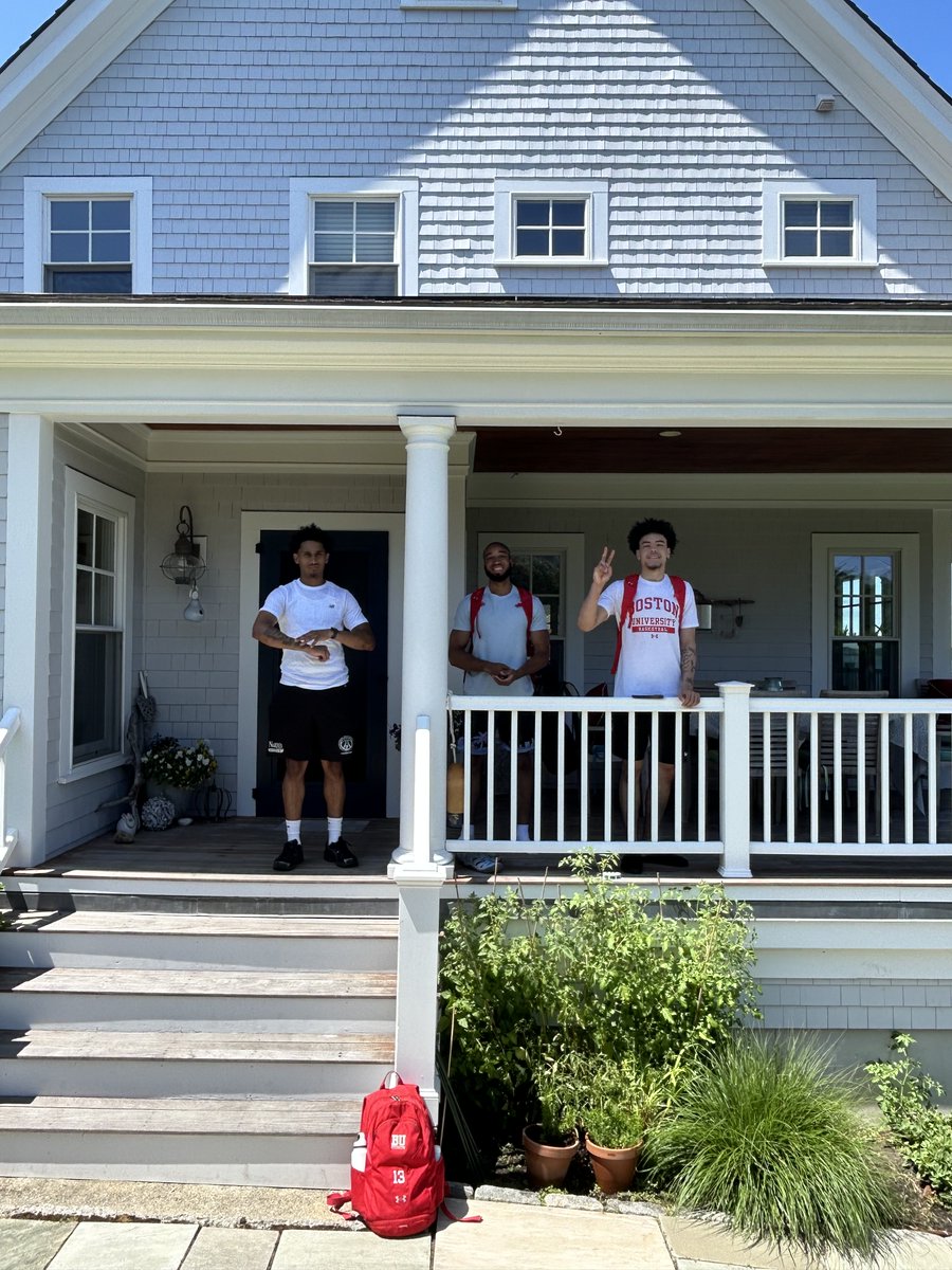 TerrierMBB's tweet image. Great team bonding over the 4th of July weekend 🇺🇸 Spent the day by the water and enjoyed some time together off the court! #GoBU
