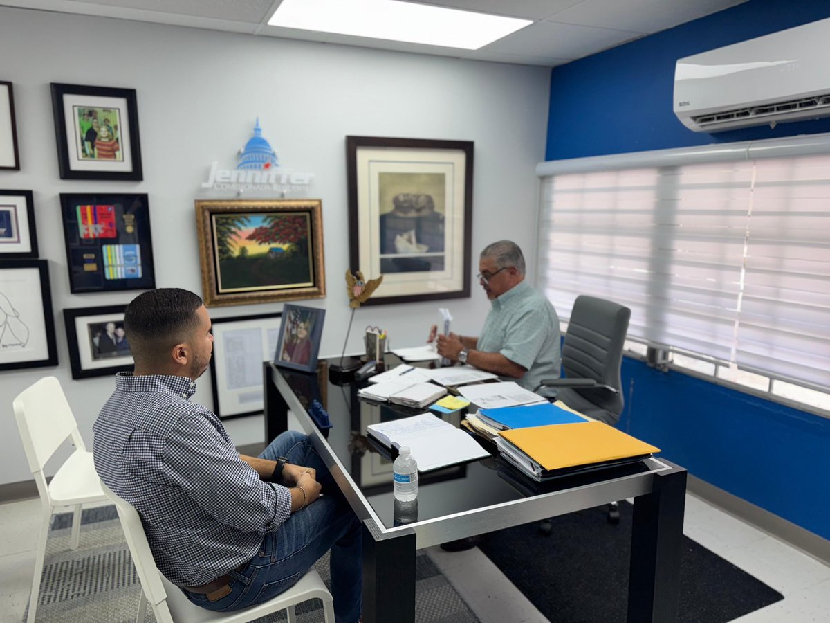 Extraordinaria reunión con el exalcalde de San Juan y Secretario General del Partido Nuevo Progresista, Jorge Santini, para discutir los planes de reorganización y electorales de nuestro Distrito Senatorial de Guayama camino al 2028.

Seguiremos trabajando en equipo con nuestros