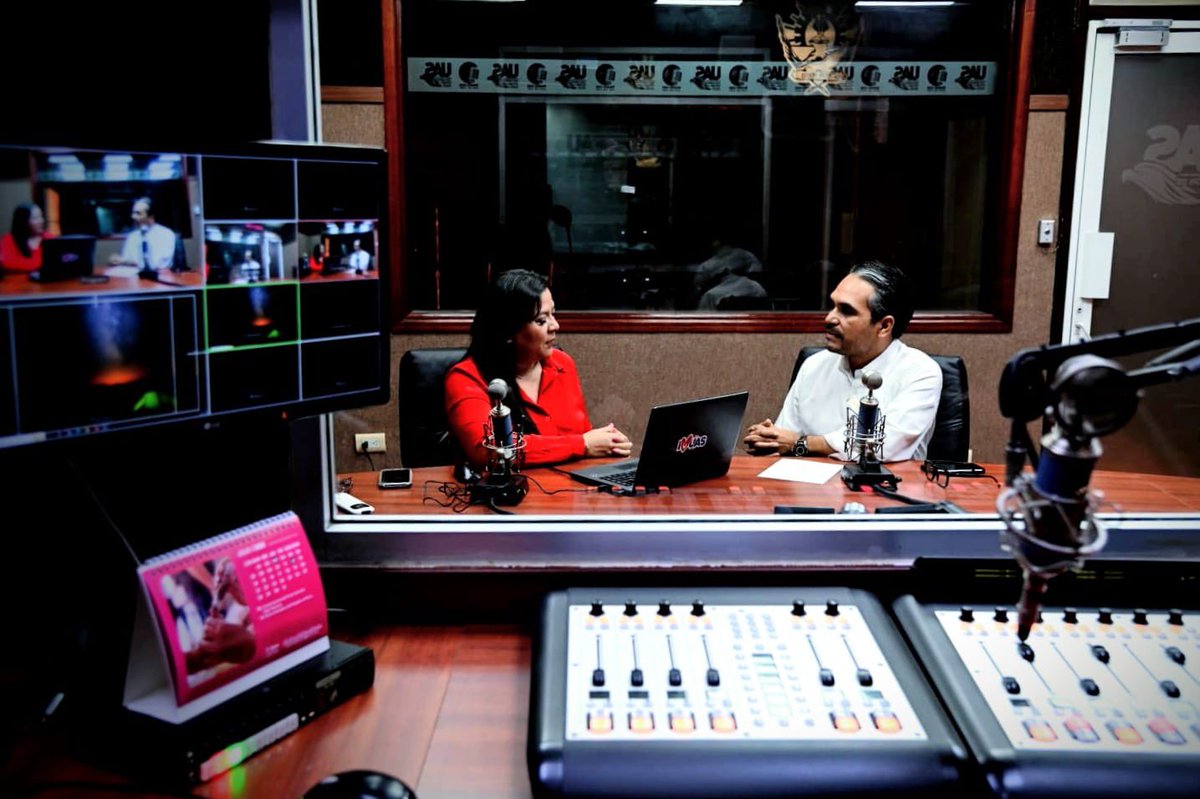 sergiomarioa's tweet image. Me dio mucho gusto regresar a la cabina de radio UAS @uasoficialmx. La universidad es por definición un espacio plural, donde las ideas pueden y deben ser expuestas con absoluta libertad, ese es el espíritu de la institución y el llamado del rector el Dr. Jesús Madueña Molina.