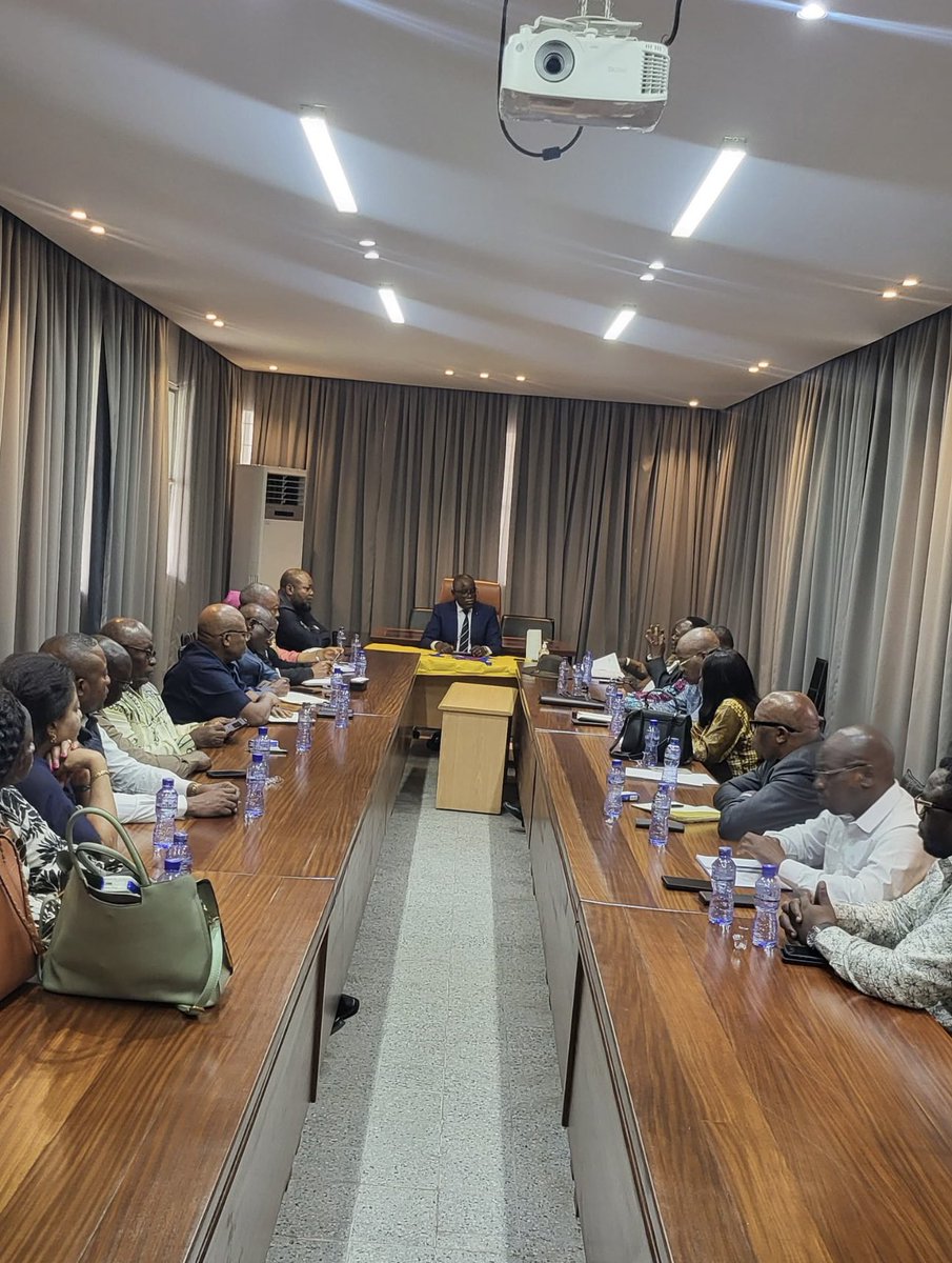 Le  Vice-Président du PPRD,le Dr <a href="/MinakuAubin/">Aubin MINAKU</a>  a reçu les présidents des caucus du parti ce 08/07/2025. 
Ils ont tablé sur la préservation de nos valeurs notamment la souveraineté et l’unité nationale,la démocratie,la bonne gouvernance et la lutte contre la corruption en RDC.