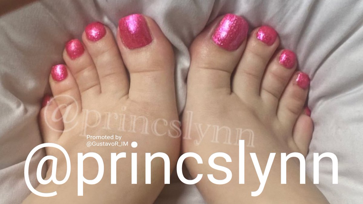 GustavoR_IM's tweet photo. I found those wonderful #feet of
@princslynn
#sexy #toes & gorgeous #toenails
I like her #bigtoes & #bigtoenails
Follow her and enjoy
ππβ€οΈβπ₯ππ―π https://t.co/ZHPAq3sjSz