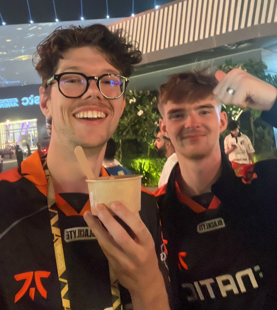 Great opening day of EWC for us

1-0 vs 100T
2-0 vs GENG

Feels good to get that revenge and start the tournament of with some wins this time

We’ll be back on the 11th!