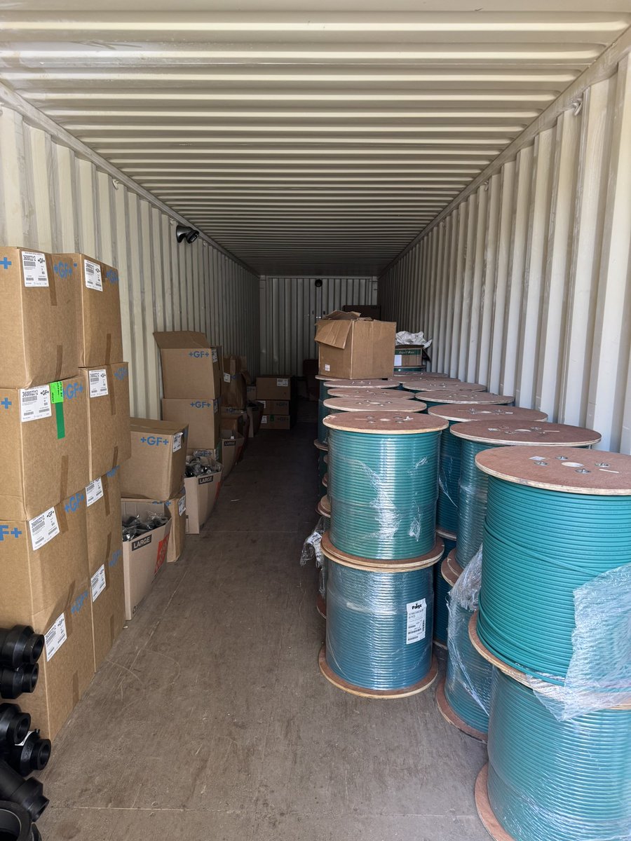 <a href="/DuininckGolf/">Duininck Golf</a> is rockin and rolling out at Woodhill CC. Game on <a href="/tolz_mann/">Erik Tolzmann</a> New <a href="/RainBirdGolf/">RainBirdGolf</a> <a href="/AquaFuse/">AquaFuse</a> #ICsystem coming in hot!
<a href="/Clesens_/">Clesens_</a> #birdstheword 🦅 🇺🇸