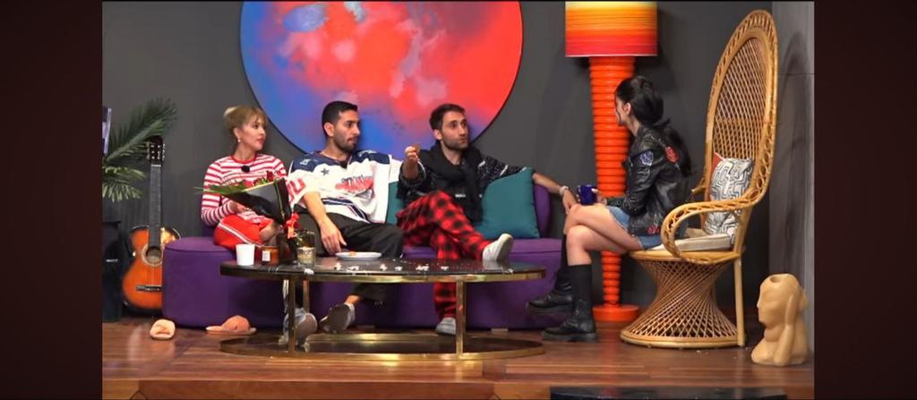 Spider زن tweet media