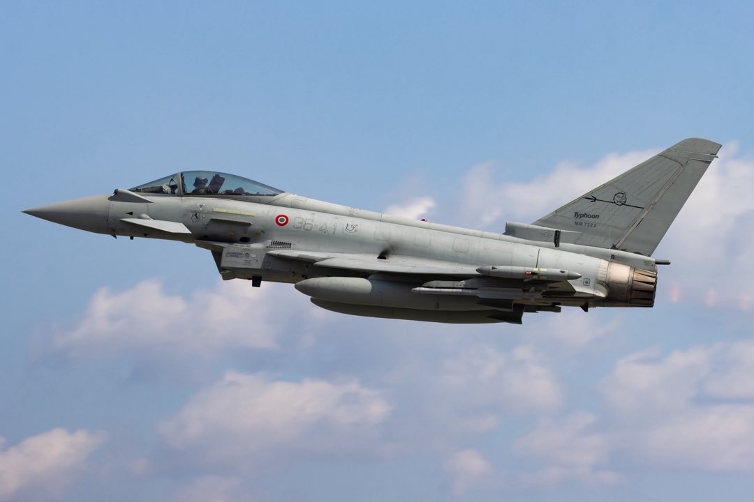 AviaphotoYannis's tweet image. Some shots of the italian guests at ETSN over the last Weekend! They really sent it into their sorties!
#eurofighter #italy #ef2000 #planespotting #aviationphotography