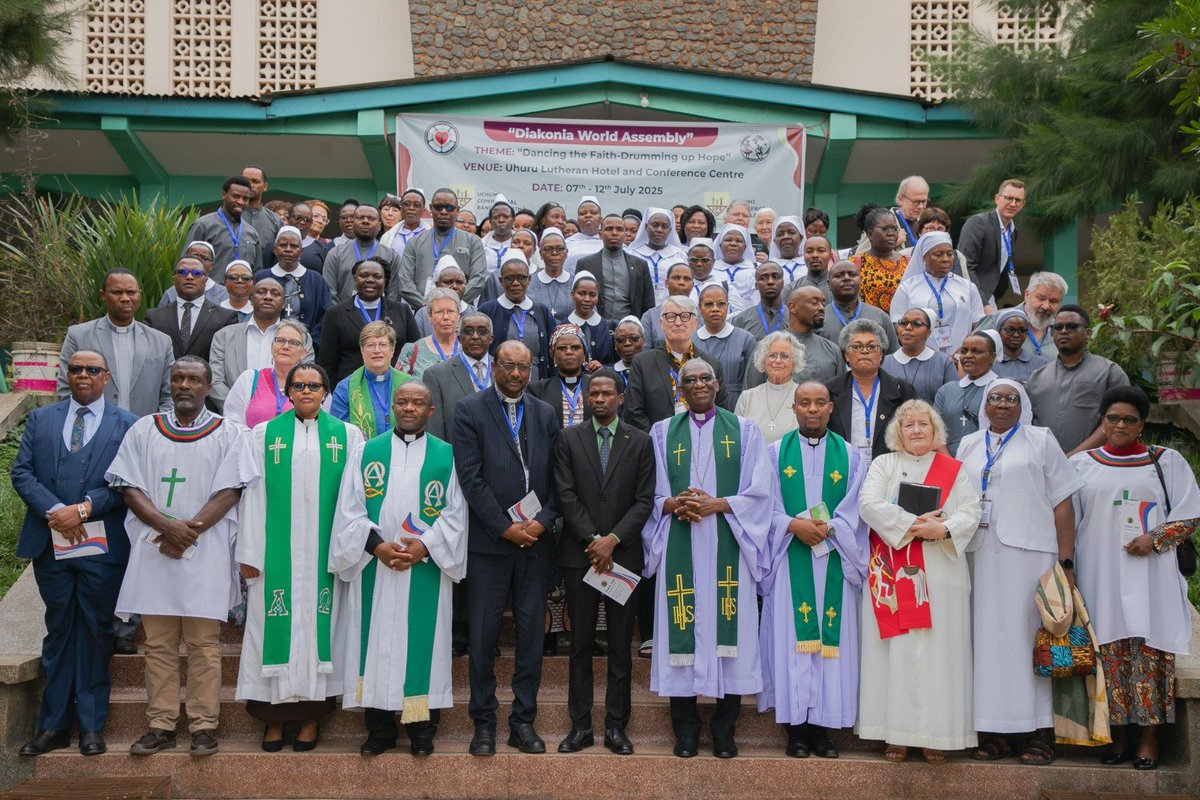 ElctHq's tweet photo. WADIAKONIA DUNIANI WAKUTANA TANZANIA 

Askofu Dkt. Frederick Shoo amesema Mkutano wa Kmataifa wa Udiakonia ni fursa kwa wadiakonia kujifunza pamoja na kubadilishana mbinu mbalimbali za kidiakonia katika kuihudumia jamii kwenye maeneo mbalimbali duniani...

https://t.co/zHcz4zPZ2w https://t.co/vwQy4N01M6