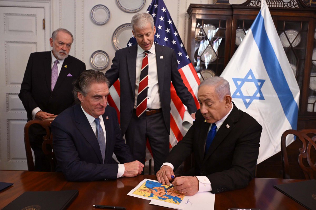 חתמנו היום עם ארה״ב על הסכם פורץ דרך לשיתוף פעולה באנרגיה ובינה מלאכותית.

העתיד שייך למי שמחדש — וישראל וארה״ב מובילות את הדרך.