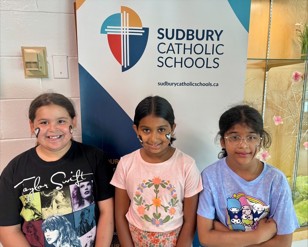 #SudburyCatholicSchools Summer Literacy &amp; Numeracy Camp is underway! Students from FDK Year 2 to Grade 6, including French Immersion, are diving into learning with hands-on activities, fun outdoor play, Let's Talk Science, and Indigenous cultural experiences. 📚☀️