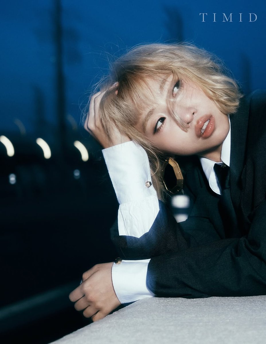 2NE1xxi232532's tweet photo. Minzy !!!!! TIMID MAGAZINE! https://t.co/uQ66FGn11e