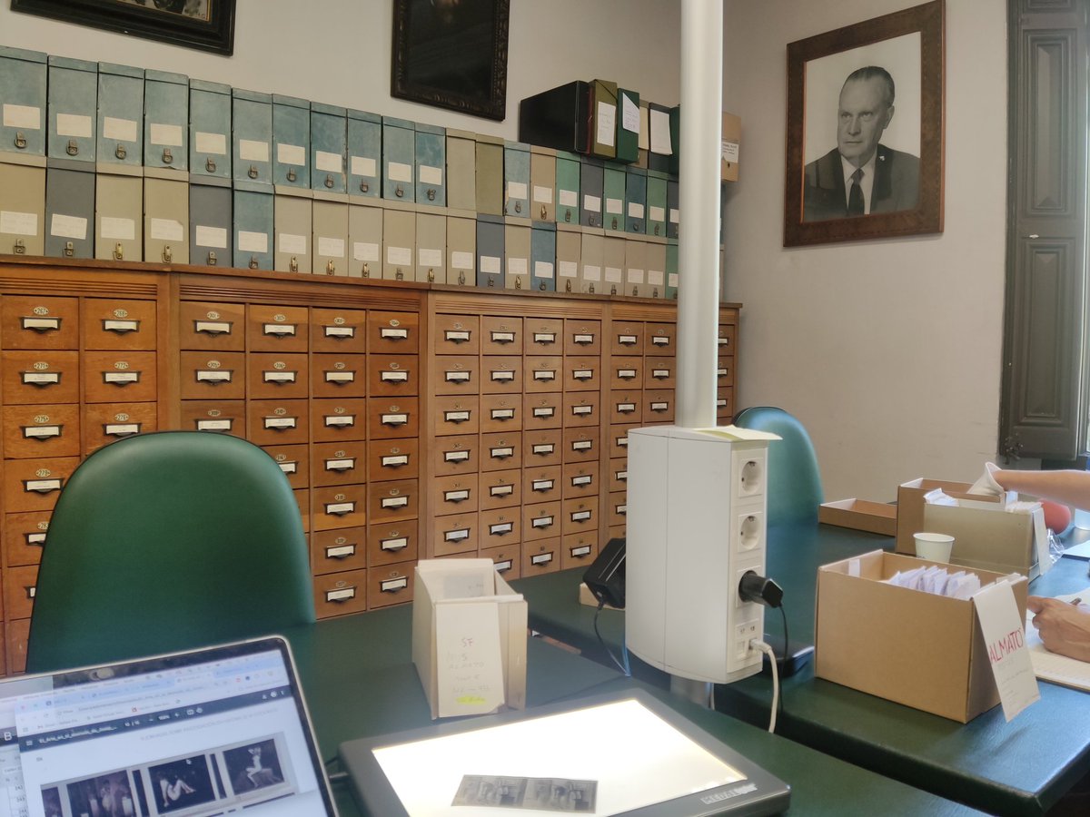Galderich (@galderich1) on Twitter photo Avui, continuant l'estudi i classificació d'un fons de l'<a href="/Fundacio_IAAH/">Institut Amatller d'Art Hispànic</a> , la Zona 0 del imprescindible salvament i conservació de les pintures de Sixena, sota l'atenta mirada del gran Josep Gudiol. Avui, continuant l'estudi i classificació d'un fons de l'<a href="/Fundacio_IAAH/">Institut Amatller d'Art Hispànic</a> , la Zona 0 del imprescindible salvament i conservació de les pintures de Sixena, sota l'atenta mirada del gran Josep Gudiol.
