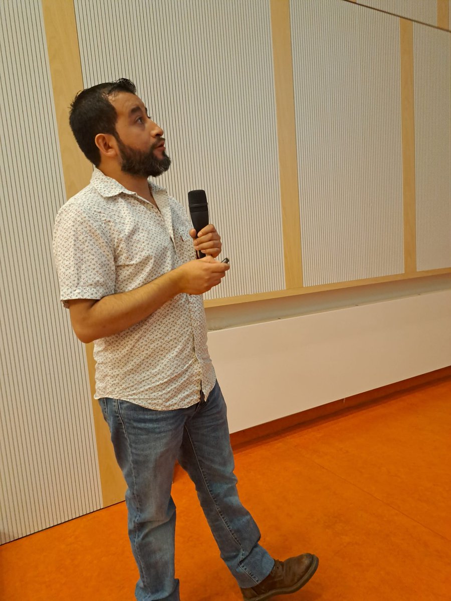 Well done, Javier Ordóñez-Hernández! Another strong oral contribution from our group at #Eu10Boron on new approaches to antimicrobial photodynamic therapy by using boron clusters. 🚀
#BoronChemistry #TeamLMI
<a href="/icmabCSIC/">icmabCSIC</a> <a href="/eu10boron/">EuroBoron10</a>