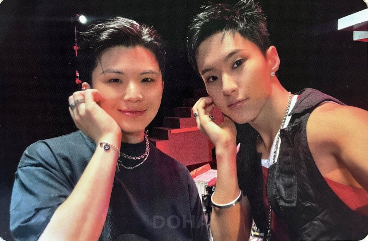 MintPunch_'s tweet photo. HOSHI X WOOZI FAN CONCERT [WARNING] Official Merch

Photo Card Set
Unit Photocard [SCAN]

Type A
Type B

#HxW #호시X우지
#WARNING https://t.co/YVEgNnkfLA