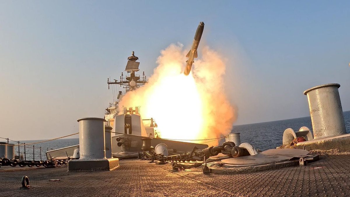DefenceCafe's tweet photo. India has reduced its missile production turnaround time from 10-12 years to 2-3 years, making a huge leap in technology -Dr G Satheesh Reddy, President of Aeronautical Society of India &amp; former secretary to the Directorate of Defence Research &amp; Development and chairman of DRDO. https://t.co/nHpTlOktaq