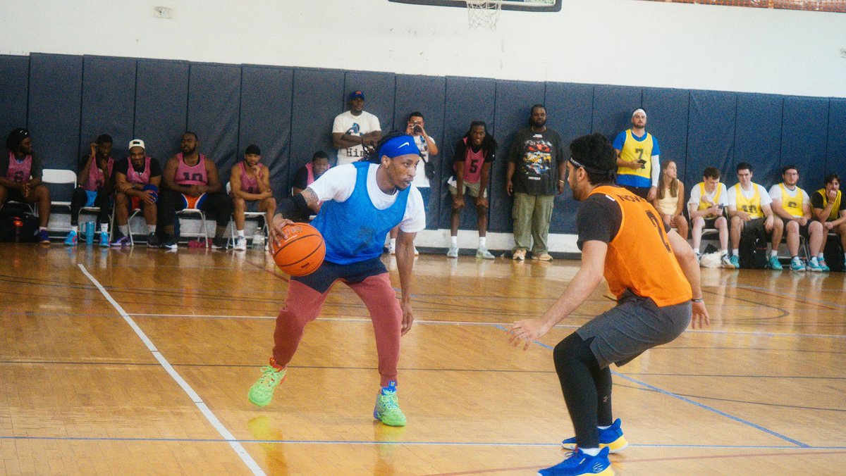 ALLFLAVORNET's tweet image. #KnicksTwitterDay 2025 #TeamRebecca