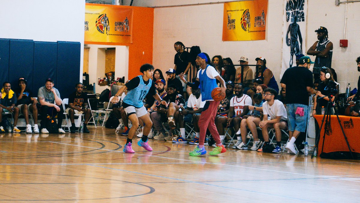 ALLFLAVORNET's tweet image. #KnicksTwitterDay 2025 #TeamRebecca
