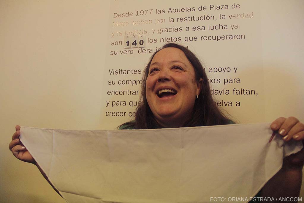 🗨️ "Siempre fui consciente de que tengo un hermano". #Nieto140

👉🏽anccom.sociales.uba.ar/2025/07/07/nad…