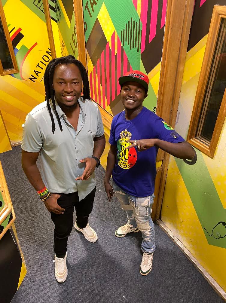 Haloooooo ndio sisi hao tupo site tumeni salamu sasa..
 Ready for #RockersNation? Leo ni Dimba na Doba Reloaded. Keep it Locked🫵
#reggaemusic 
#football 
#NationFm
Selector Munga
