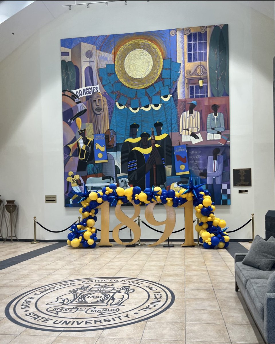 NCAT_AFEventCtr's tweet photo. New Student Orientation is in full swing so we’re throwing it back to last year! 🎓💙

We love welcoming new Aggies and families to campus. We're cheering on this year’s new students as they begin their journey.

#AggiePride https://t.co/Xq1ZYEWpMh