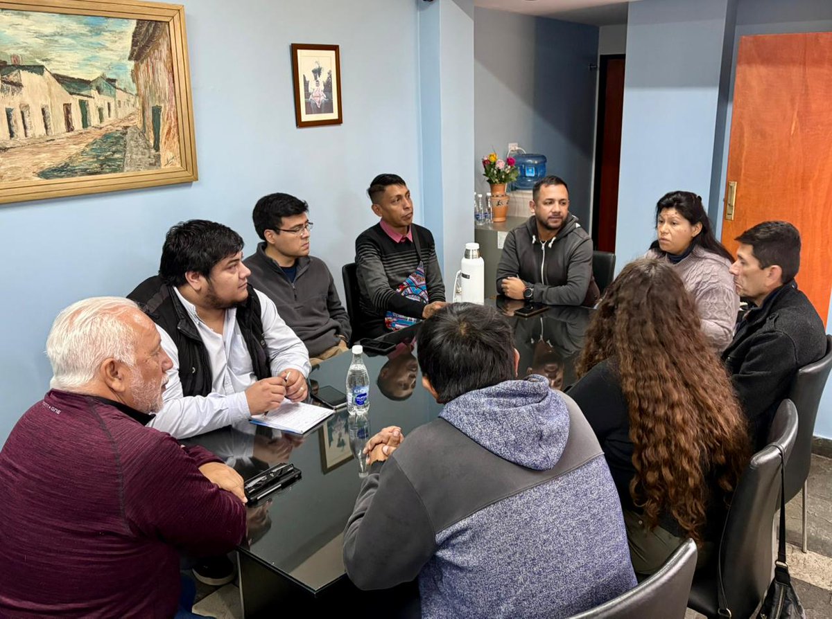 @Lucas Gutierrez (@lucasgu_orp) on Twitter photo "Hoy estuve en reunión con el <a href="/LuisHCabana/">Luis Cabana</a> Secretario General de UPCN Jujuy y el Secretario de la Juventud, afinando detalles del evento que organizamos para fortalecer la participación de la juventud sindical unida. #JuventudSindicalUnida #UPCNJUJUY <a href="/UPCNok/">UPCN</a> <a href="/Maridafne/">Mariela Segovia</a> "Hoy estuve en reunión con el <a href="/LuisHCabana/">Luis Cabana</a> Secretario General de UPCN Jujuy y el Secretario de la Juventud, afinando detalles del evento que organizamos para fortalecer la participación de la juventud sindical unida. #JuventudSindicalUnida #UPCNJUJUY <a href="/UPCNok/">UPCN</a> <a href="/Maridafne/">Mariela Segovia</a>