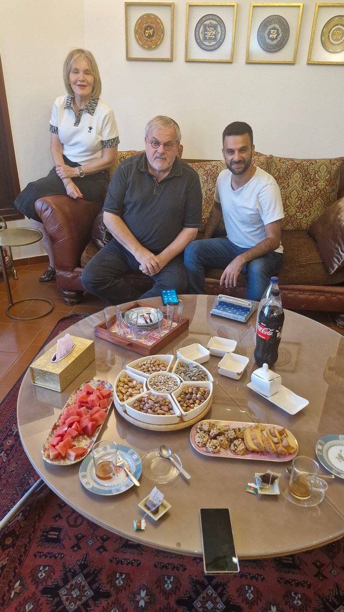 אי אפשר להגיע לקרית שמונה בלי לקפוץ לביקור אצל מנחם ותחיה הורוביץ... תודה על האירוח החם! מחכה להחזיר לכם בנצרת🙏

ומי שעדיין לא עוקב אחרי מנחם⬇️
<a href="/menachemho/">מנחם הורוביץ</a>