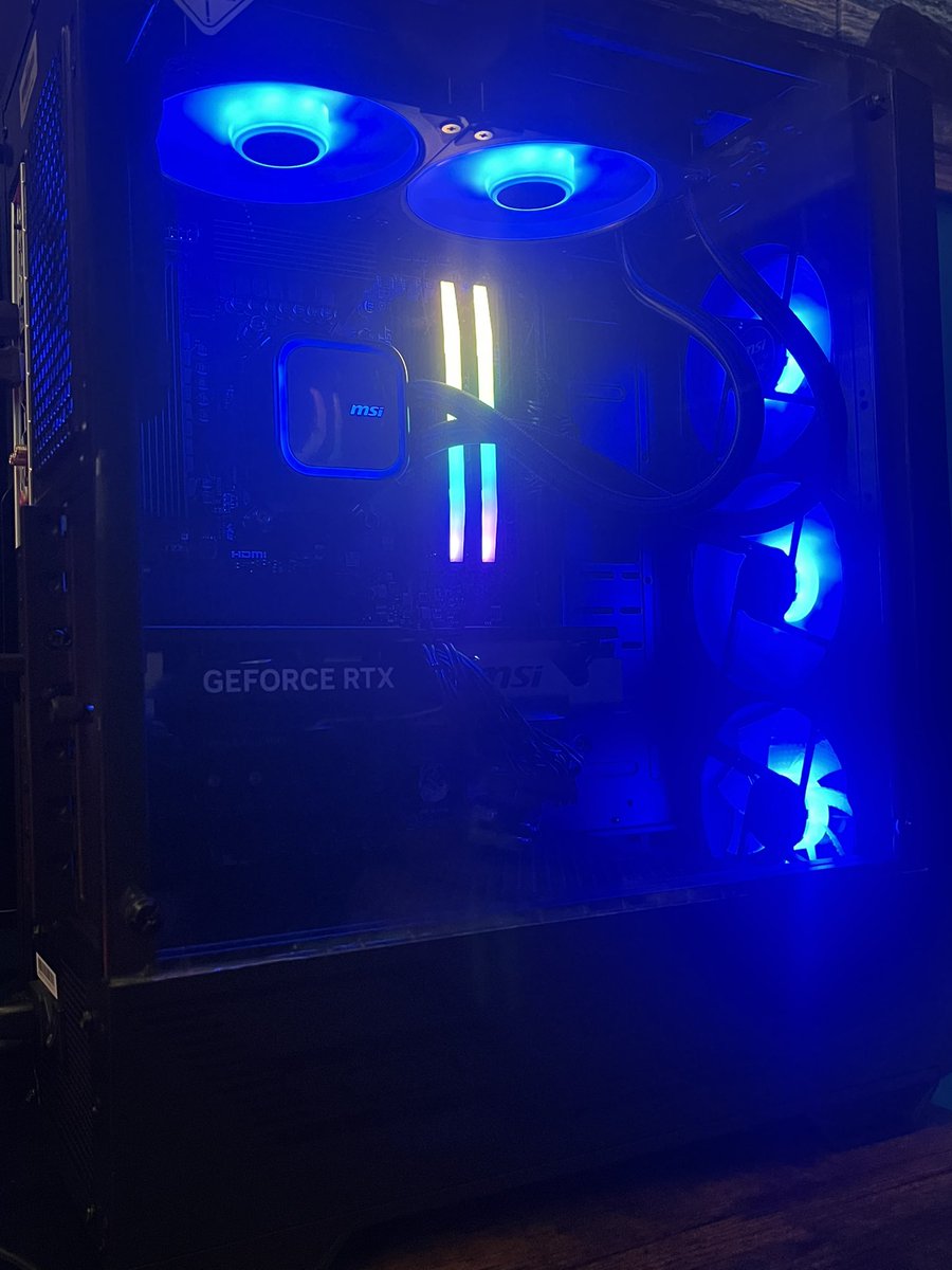 New pc suiii 😎

finally no longer stuck at 60 FPS and no more screen freezes every 2sec 😭