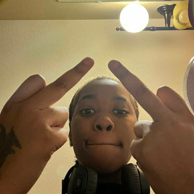 THICKASSLL's tweet photo. Eat my pussy 🥰 https://t.co/vX3mG6EkvT