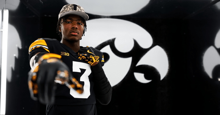 Iowa's class is strong at offensive line, linebacker and the secondary. That should come as little surprise.

No surprise as well, the Hawkeyes have found some gems that slid past other programs.

(VIP) 247sports.com/college/iowa/a…