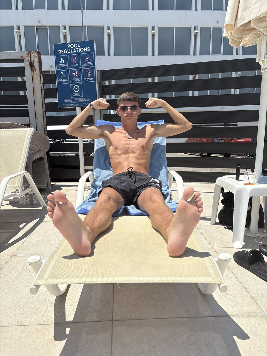 You could NEVER be me😈