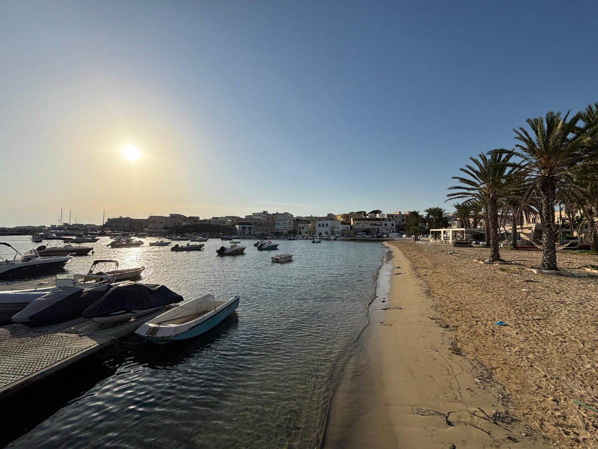 FilippoGrandi's tweet image. I arrived in #Lampedusa, where hundreds of thousands of refugees and migrants have landed for years in search of safety and hope — here to celebrate solidarity, advocate for dignity, remember those who died at sea, and help find solutions along dangerous migratory routes.