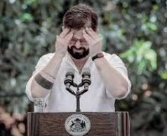 SebastianRochaZ's tweet photo. 🔴 Donald Trump anuncia 50% de arancel al cobre.

El Sr @GabrielBoric ninguneo y le toco la oreja al Presidente de la principal potencia mundial, y ahora le toca negociar si te rebaja algún puntito.

El daño que le ha causado al país este dirigente estudiantil es inconmensurable. https://t.co/qhdVmrCrgE