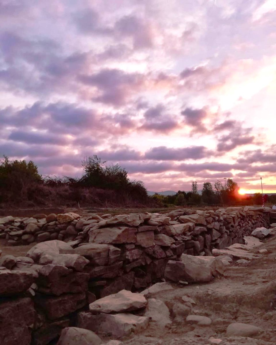 Giovedì 17 luglio alle 20:30 al Mulino di #Gonfienti in programma un #concerto al tramonto seguito da una #visitaguidata ai reperti provenienti dall’#areaarcheologica etrusca di Gonfienti
🎫Ingresso gratuito 
☎ Prenotazione: 0574 1837859 | museo.palazzopretorio@comune.prato.it