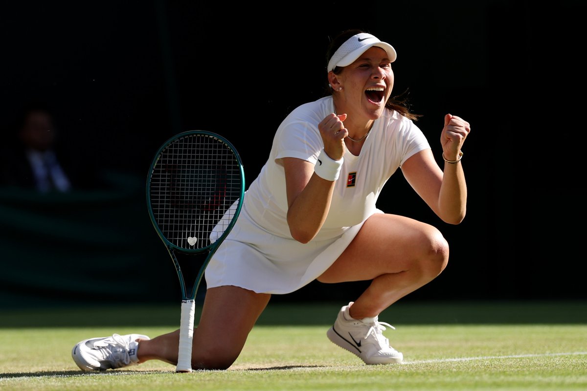 QueensTennis's tweet image. Loving her British summer 😍
@AnisimovaAmanda follows up a first grass court final at the #HSBCChampionships with a maiden @Wimbledon semi-final!