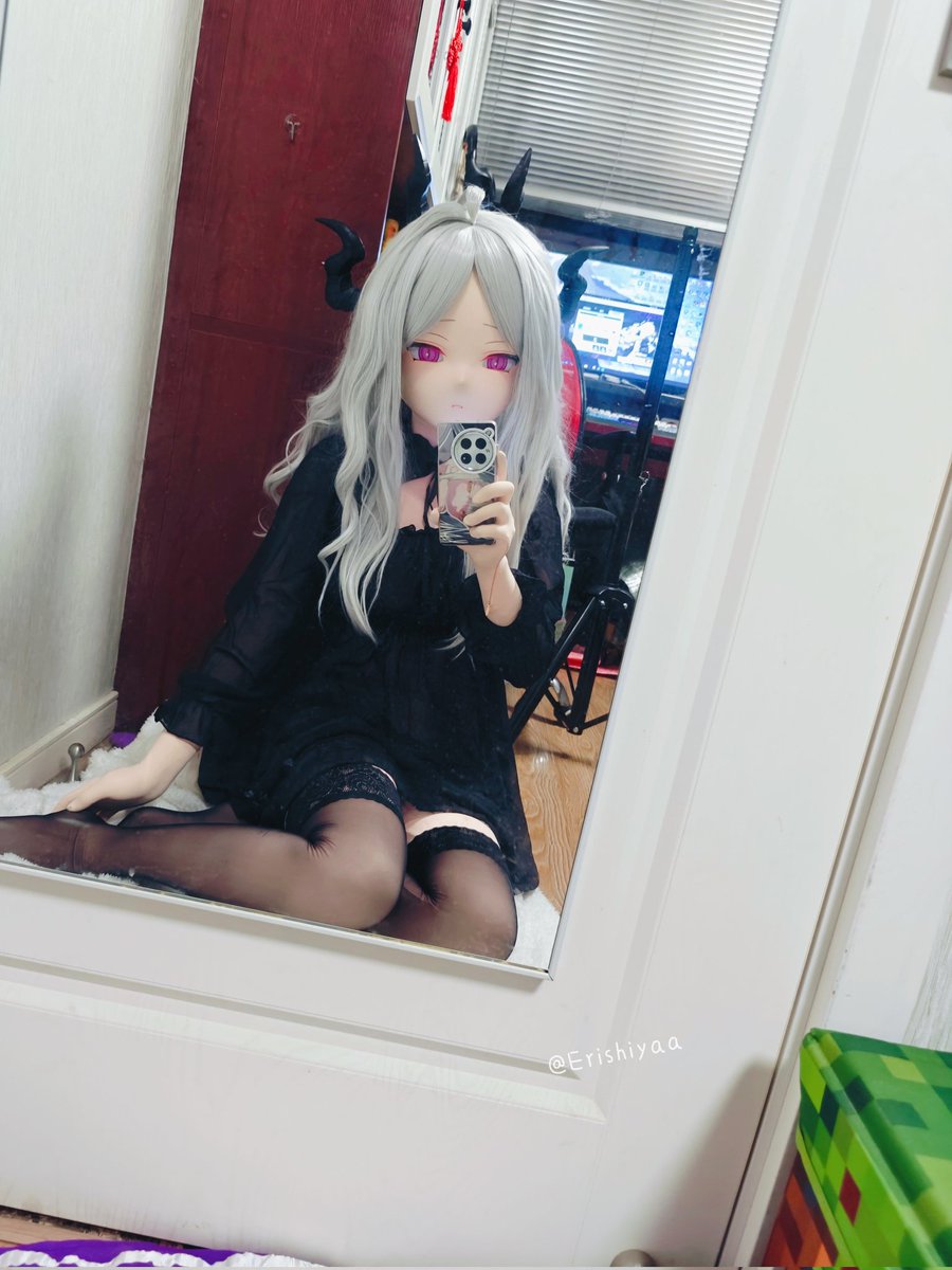 Erishiyaa (@erishiyaa) on Twitter photo 