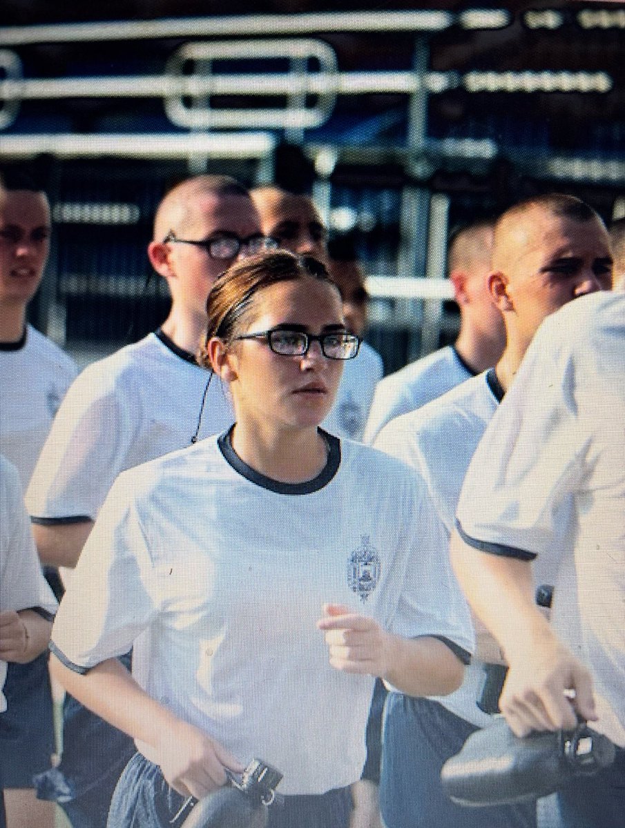 sarah hoyt mesuch tweet media