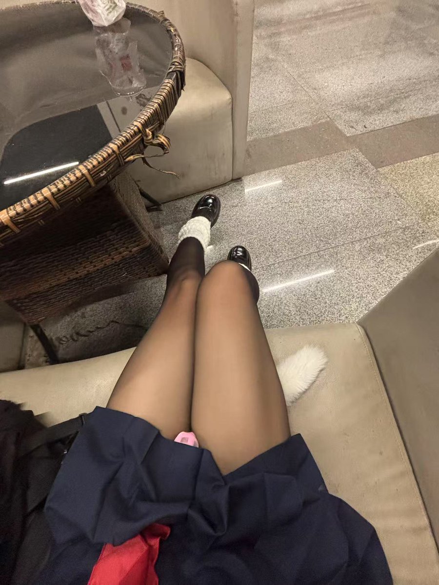 youyoucbb's tweet photo. 真的戴锁了🔒😫😫还是在外面???😨 #男娘 #伪娘 #iiii https://t.co/Bi3jUF7OYx