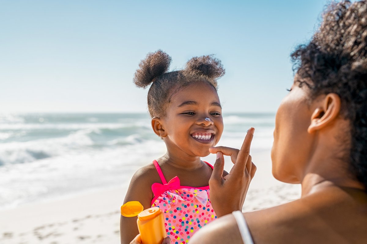 Happy #NationalLoveYourSkinDay! 💛

Protect your skin and marine life with reef-safe sunscreen:

• Use zinc oxide or titanium dioxide
• Skip oxybenzone + octinoxate
• Choose plastic-free/refillable options

Learn more: bit.ly/4eOrgfV

#ReefSafeSunscreen