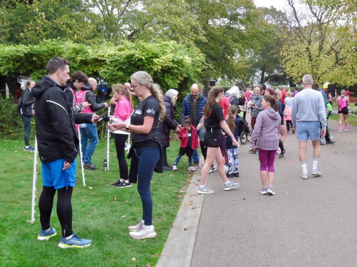 We have some volunteering opportunities this week:
Timekeeper
Finish Tokens
Finish Token Support 
Number Checker
Marshalls
Tail Walker

and if you are running/walking
Pre-event Setup
Car Park Marshal 
post-run Barcode Scanning if you finish around 28mins.
Thank you 😊