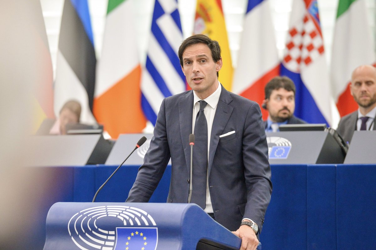 WBHoekstra's tweet image. A week ago we presented our 2040 target. Today I’m already in the European Parliament to discuss our proposal to reduce emissions in 2040 by 90%.
We will continue to work towards decarbonization and a competitive market.
My opening remarks 👉🏻 audiovisual.ec.europa.eu/en/video/I-274…