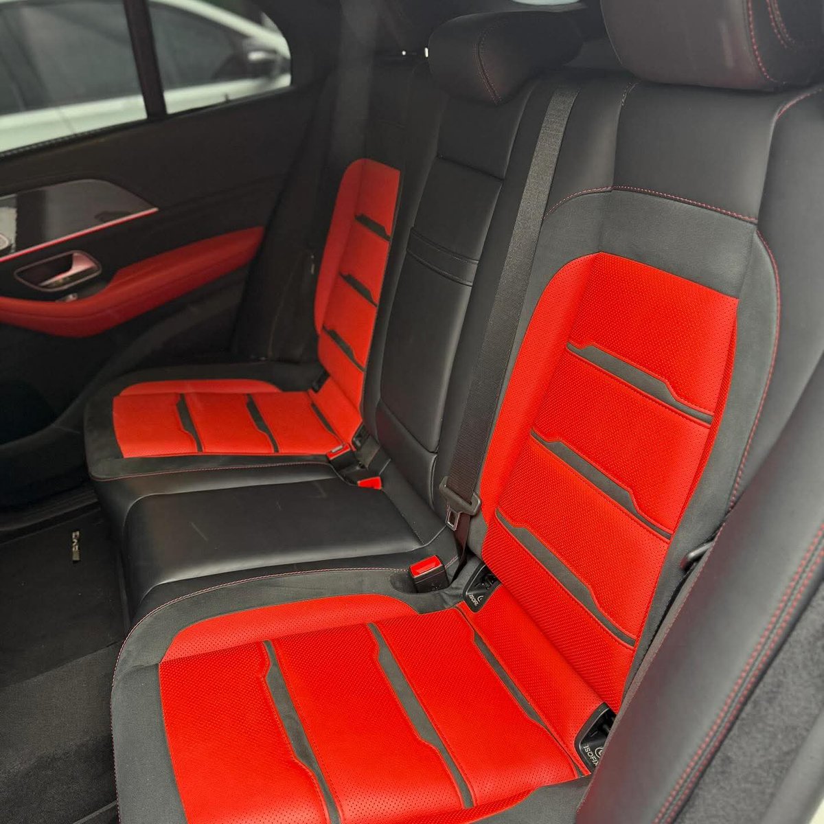 JojoAutos's tweet image. UPDATE‼️ UPDATE ‼️UPDATE‼️
FRESH OFF D BOAT🛳️ 2021 MERCEDES BENZ GLE63s ///AMG
Accident Free, 360° Camera, Panoramic Roof, LED Headlights, Wireless Charging, Thumbstart, Blindspot Monitor, Parking Sensor.. etc
LOCATION: LEKKI LAGOS NIGERIA
PRICE: 170M