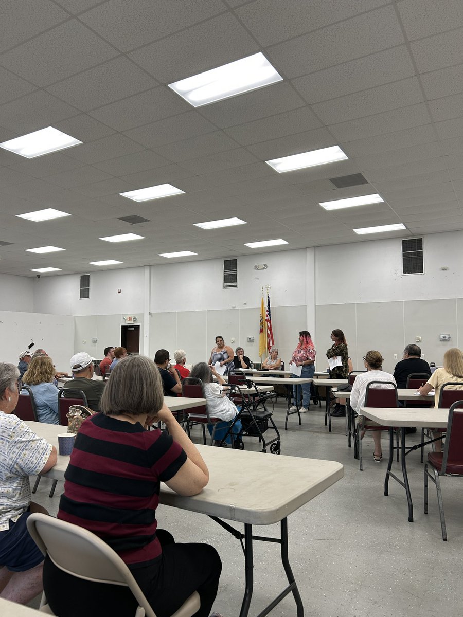 Winder4Congress's tweet image. Talking with people across NJ’s 2nd District is what this campaign is all about. Too many politicians don’t take the time to listen. I’m committed to hearing you and fighting for a better South Jersey. Let’s keep the conversation going.