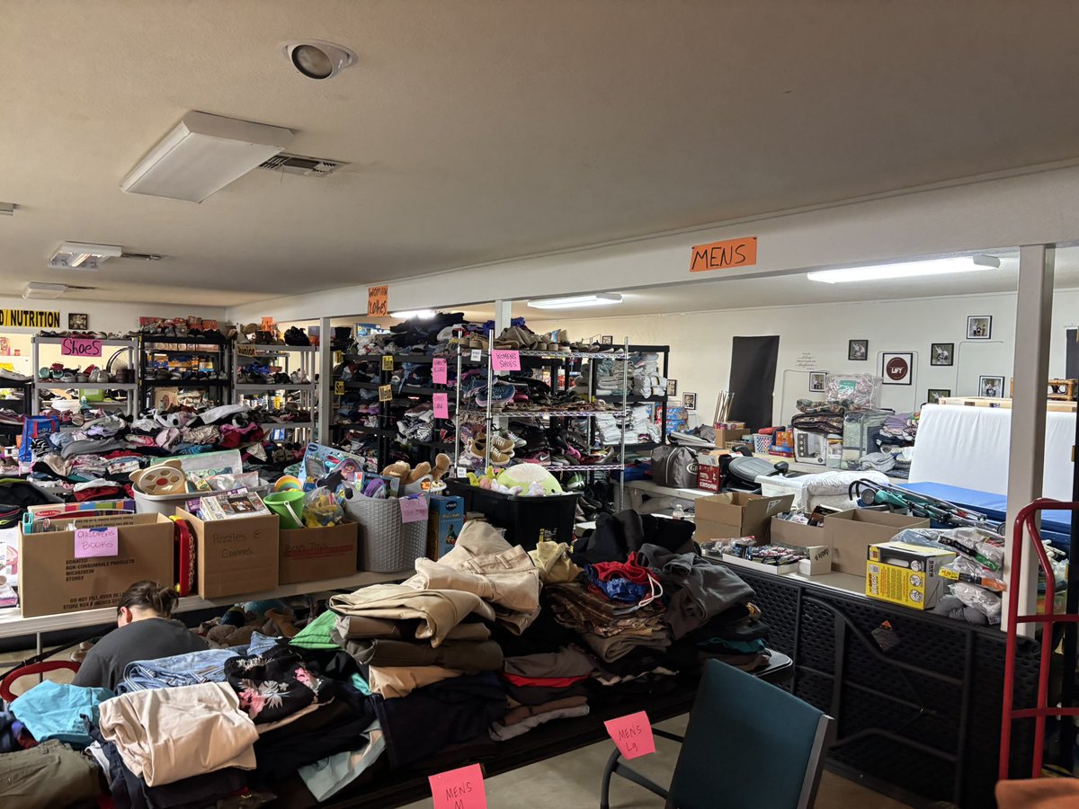 VikkiGoodwinTX's tweet image. Yesterday, my office joined volunteers at Southern Oaks Church in Kerrville to help sort supplies for families devastated by recent flooding. Seeing the community come together during this difficult time reminds us of the strength and resilience of Texans.
The organizers shared…