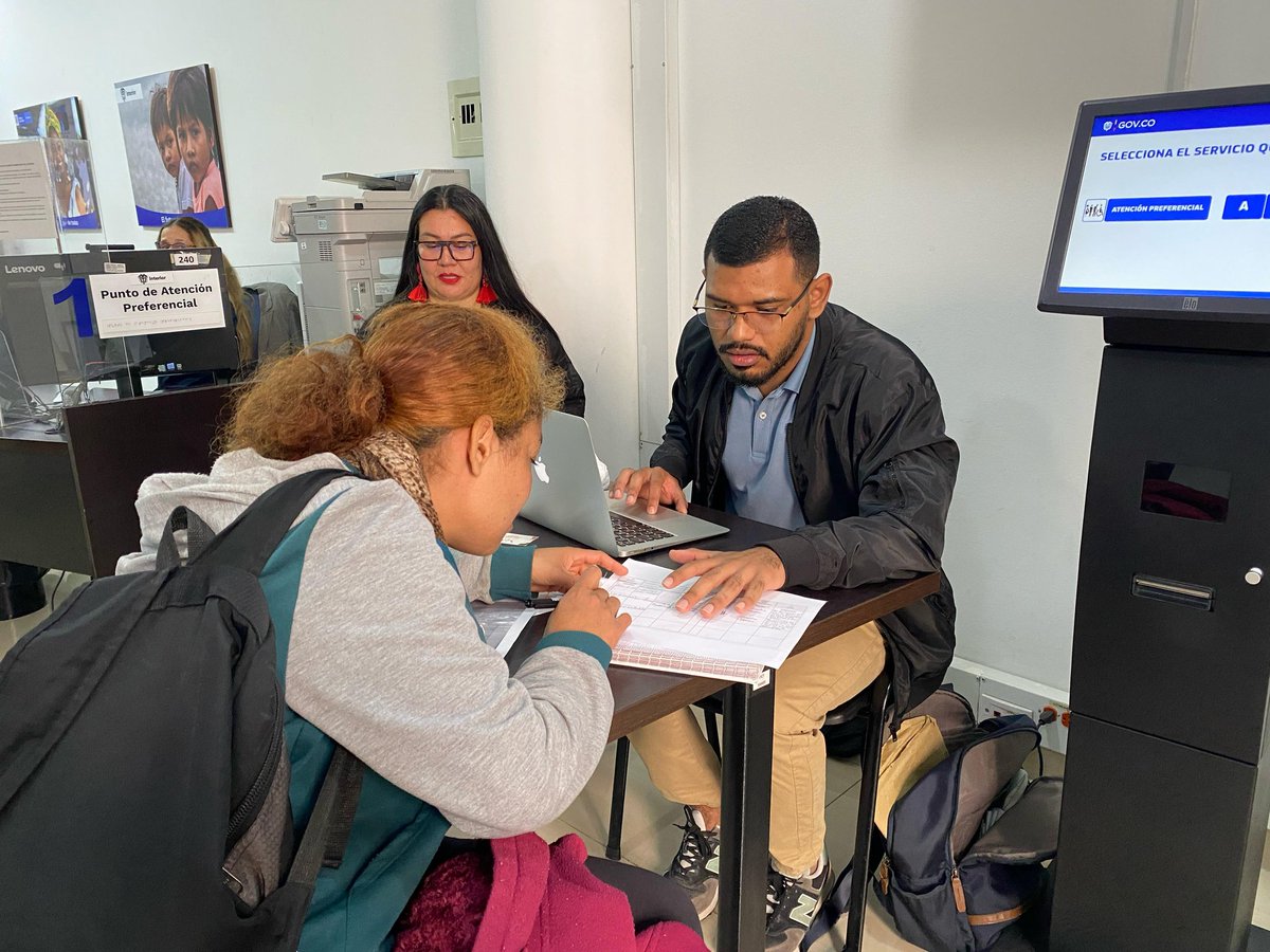 MinInterior Colombia (@mininterior) on Twitter photo 📍 ¡Ahora contamos con punto de atención presencial!
Desde la Dirección de Asuntos para Comunidades Negras del <a href="/MinInterior/">MinInterior Colombia</a> ha dispuesto un equipo técnico garantizar el servicio directo, en el Punto de Atención al Ciudadano que abrió sus puertas por primera vez.
¡Una apuesta 📍 ¡Ahora contamos con punto de atención presencial!
Desde la Dirección de Asuntos para Comunidades Negras del <a href="/MinInterior/">MinInterior Colombia</a> ha dispuesto un equipo técnico garantizar el servicio directo, en el Punto de Atención al Ciudadano que abrió sus puertas por primera vez.
¡Una apuesta